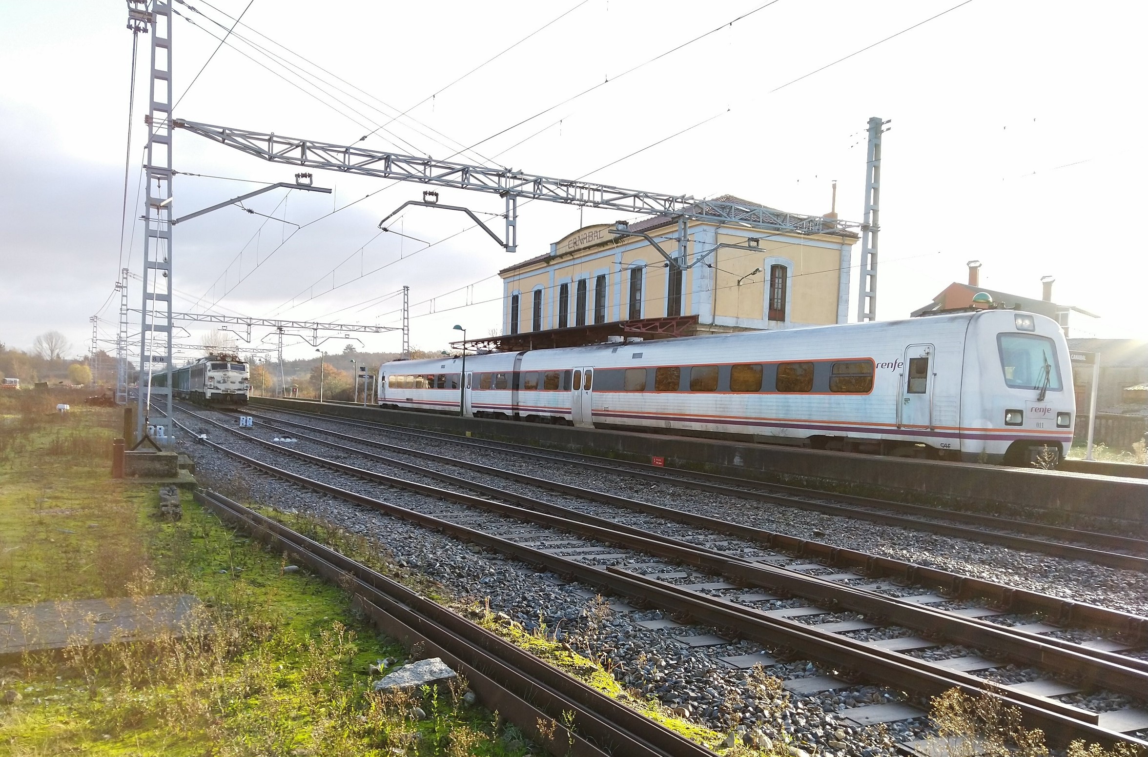 Estación de Canabal (linea Ourense-Monforte)