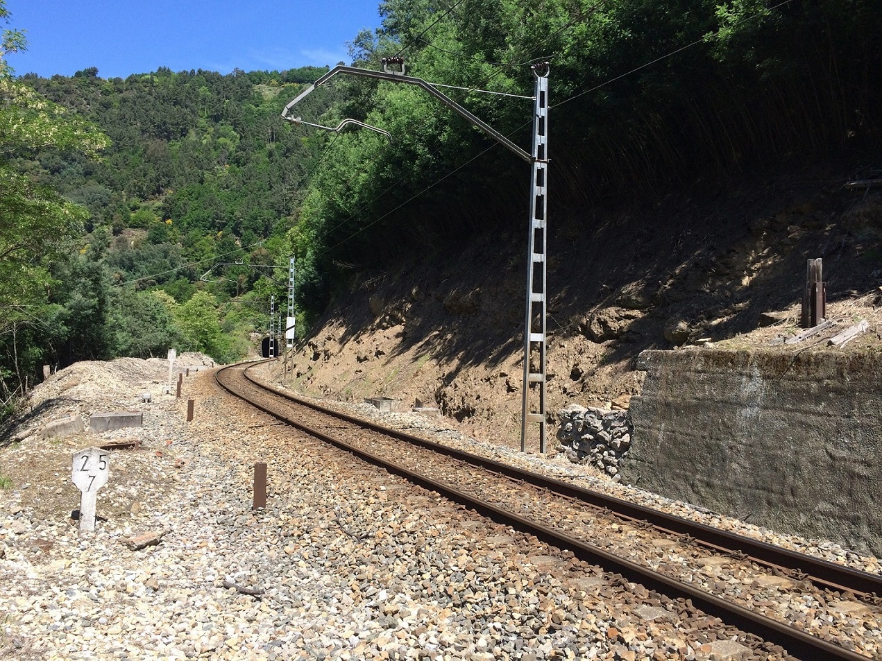 Infraestructura linea Ourense-Monforte de Lemos