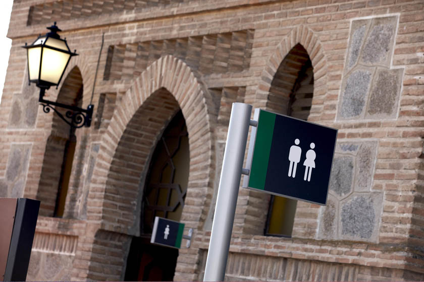 The current building, inaugurated in 1919 and restored in 2005, stands out for its neo-Mudéjar style.Asset of Cultural Interest classified as a monument since 21-11-1991