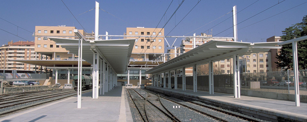 Vista andenes y vías