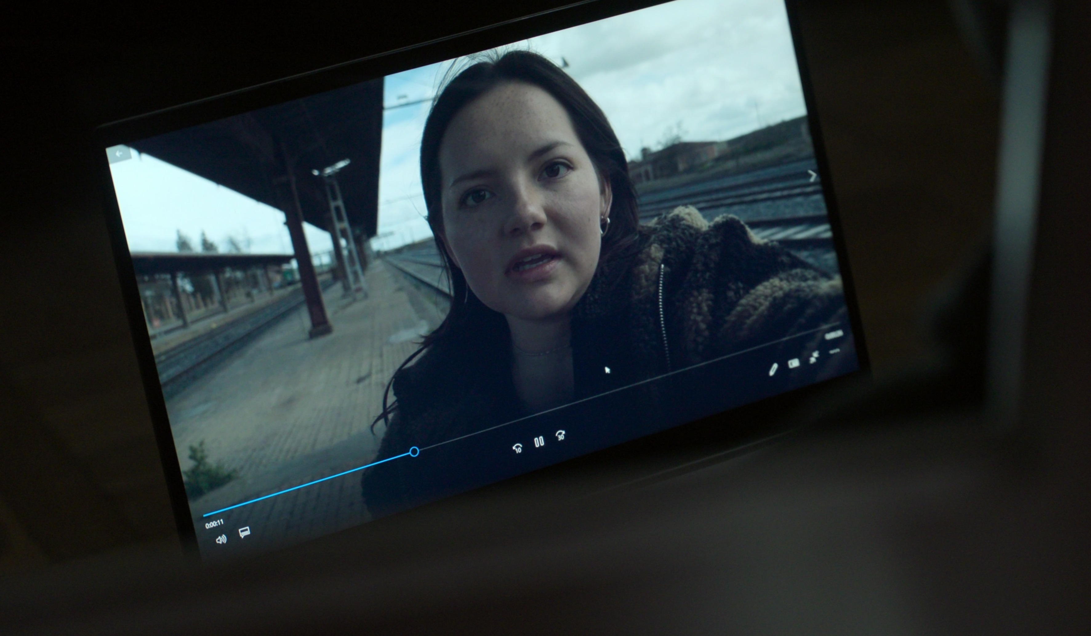 Foograma de la serie de Netflix "La Chica de Nieve 2"