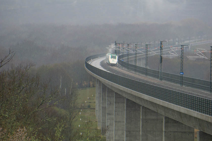 LAV Galicia, durante las pruebas realizadas por el tren laboratorio Seneca. Viaducto Requejo 14-04-21