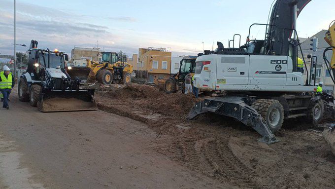 01.11.2024 Red convencional: Imagen de los trabajos de la C3: Aprovechando los trabajos que se están realizando en la línea C3 el 1de noviembre y puesto que hay que reponerla prácticamente entera, se aprovechará para electrificarla.