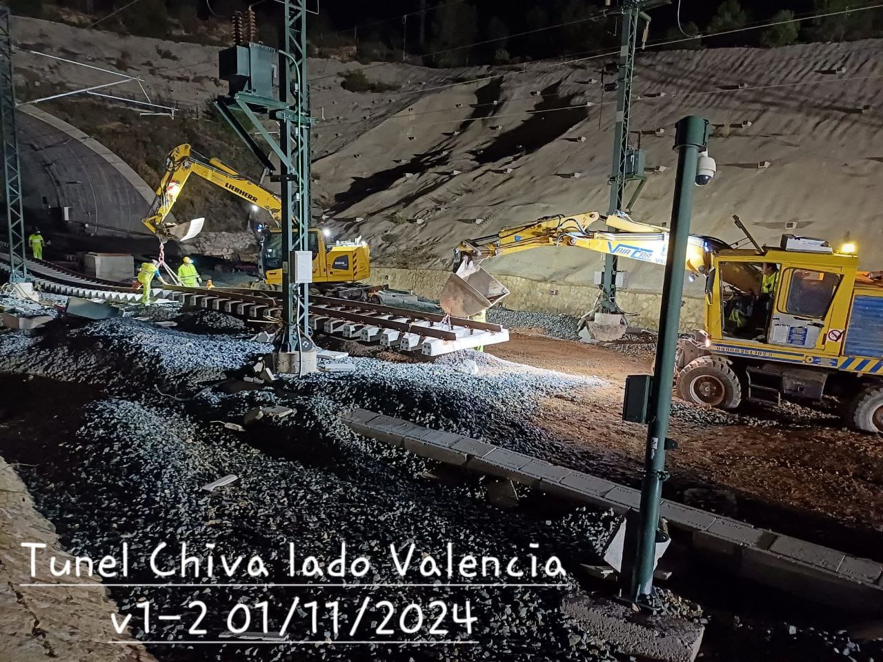 02.11.2024 Alta velocidad: Trabajos nocturnos en el túnel de Chiva.