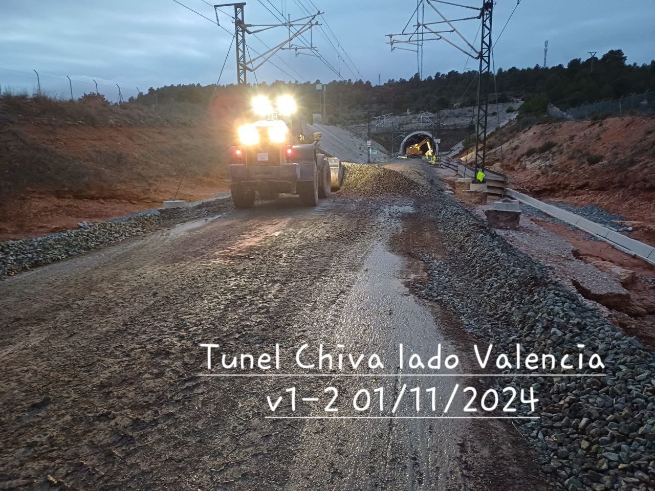 02.11.2024 Alta velocidad: Trabajos nocturnos en el túnel de Chiva.