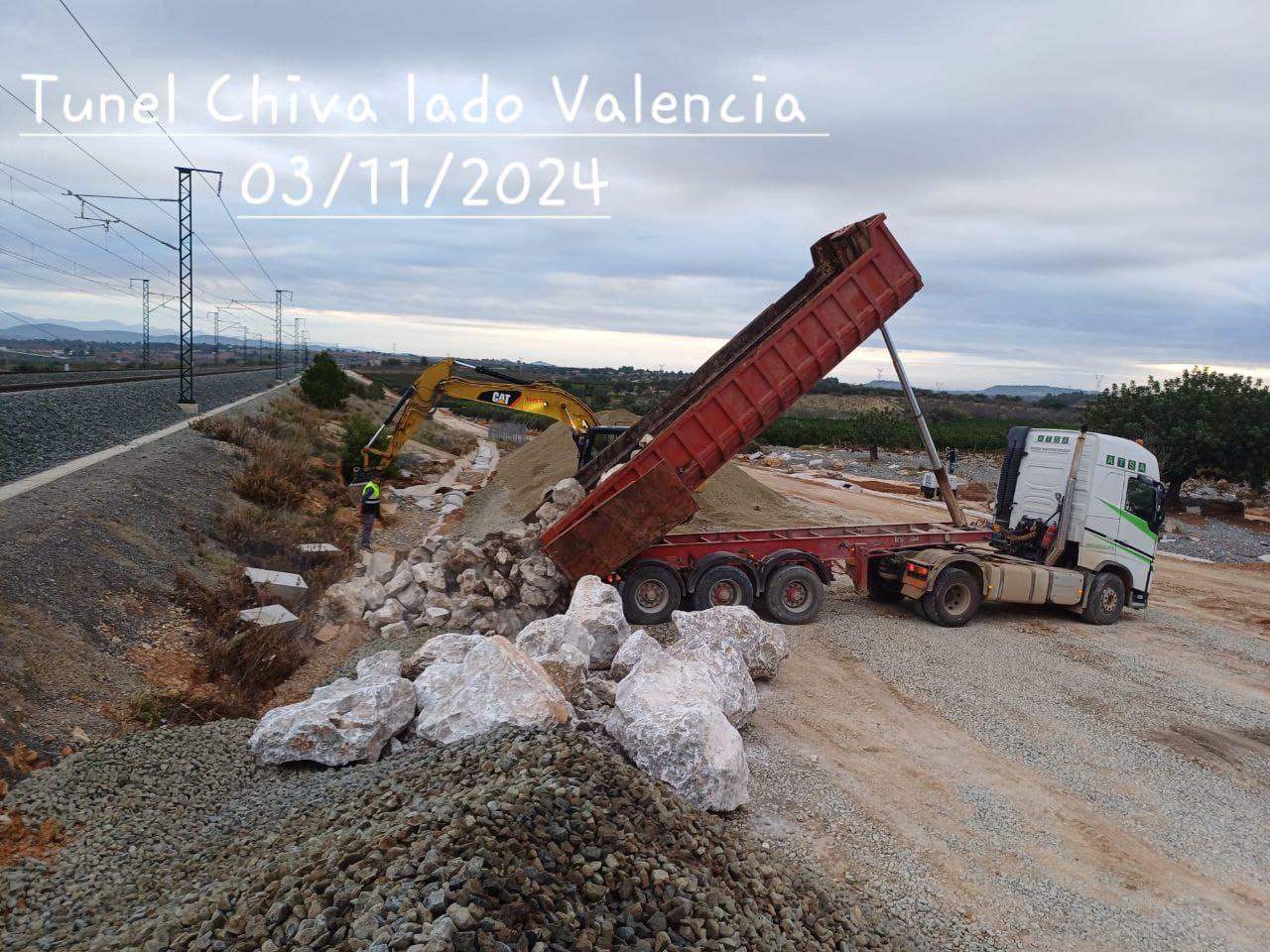 03.11.2024 Alta velocidad: Trabajos en el túnel de Chiva por el lado de Valencia.