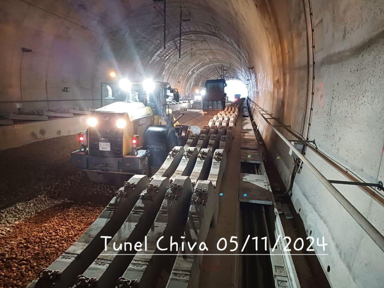 05.11.2024 Alta velocidad: Comenzamos a poner vía en el túnel de Chiva.