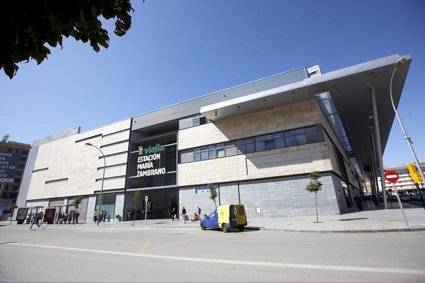 Estación Vialia Málaga María Zambrano, fachada lateral