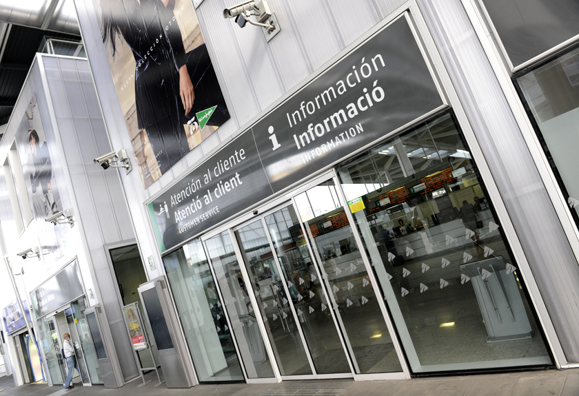 Estación Valencia Joaquín Sorolla, Atención al Cliente e Información