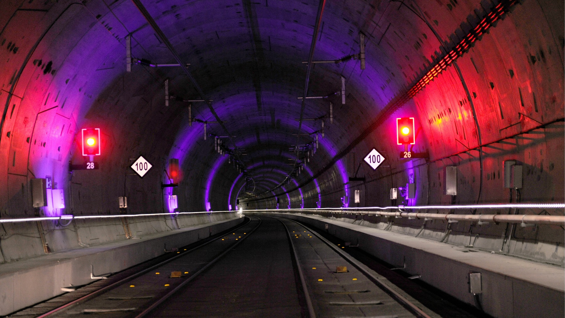Túnel Atocha-Chamartín: Premio Potencia a la mejor obra en la categoría de 'Túneles y obras subterráneas' .