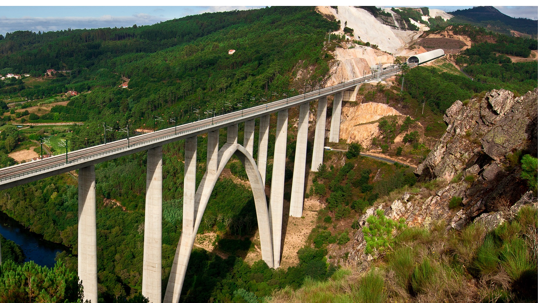Viaducto del Ulla (LAV Galicia): Premio Acueducto de Segovia y Premio San Telmo.