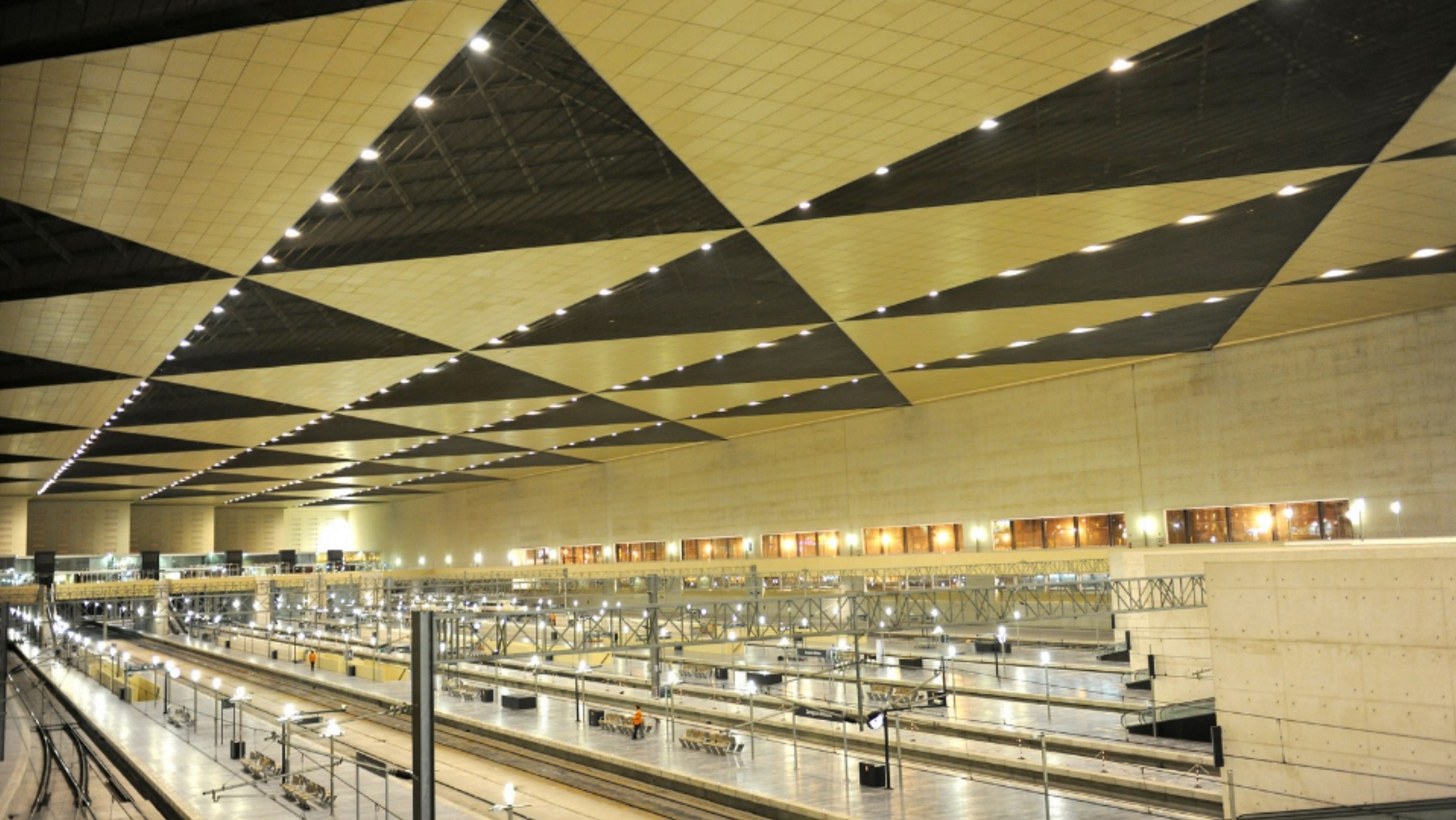 Zaragoza Delicias: Premios Dedalo Minosse, Premio FAD de Arquitectura y Premio Brunel.