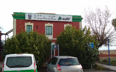 Estación de Pozaldez. Vista fachada principal desde exterior.