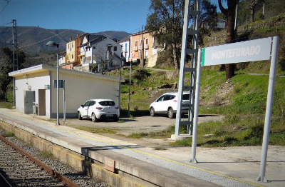 Estación de Montefurado. Vista marquesina desde andenes.