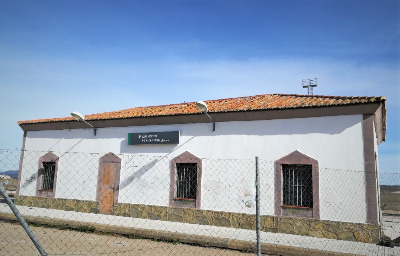 Estación de San Vicente De Alcántara. Vista fachada principal desde andenes.