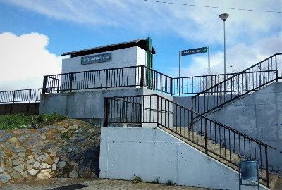 Estación de Zafra Feria. Vista marquesina y acceso andenes desde exterior.