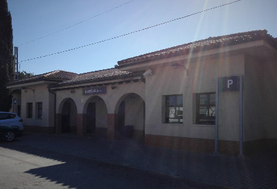 Estación de Andújar. Vista fachada principal desde exterior.