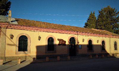 Estación de San Pablo. Vista fachada principal desde exterior.