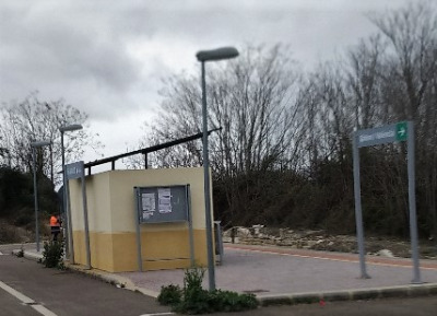 Estación de Agullent. Vista marquesina desde exterior.