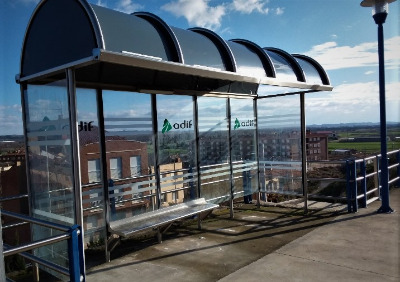 Estación de Agoncillo. Vista marquesina desde andenes.