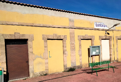 Estación de Quintana Redonda. Vista fachada principal desde exterior.
