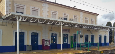 Estación de Almagro. Vista fachada principal desde exterior.