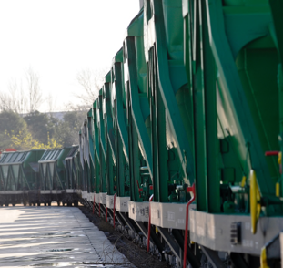 Tren de mercancías con tolvas