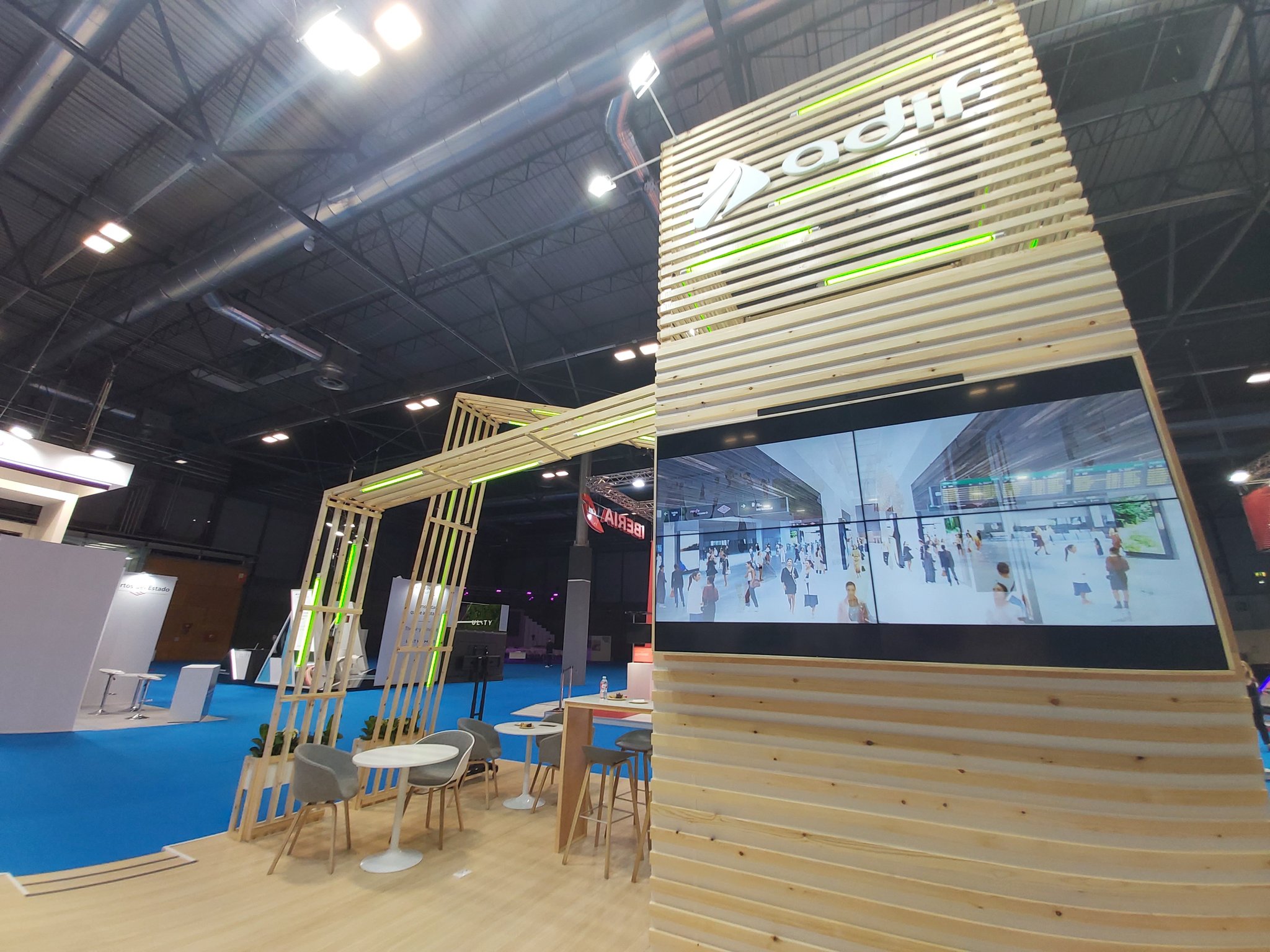 Stand de Adif y Adif AV en el pabellón 4