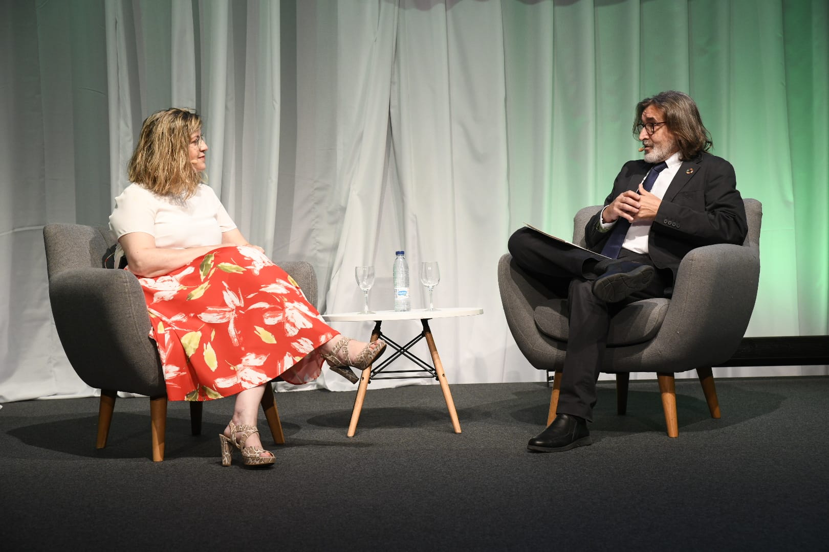 Auditorio principal. Sesión Infraestructuras inteligentes para una movilidad más segura y conectada, con la participación de María Luisa Domínguez, presidenta de Adif y Adif Alta Velocidad.