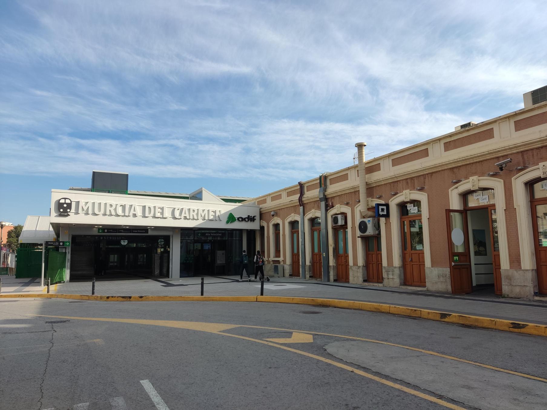 Estación Murcia del Carmen. Vista fachada principal